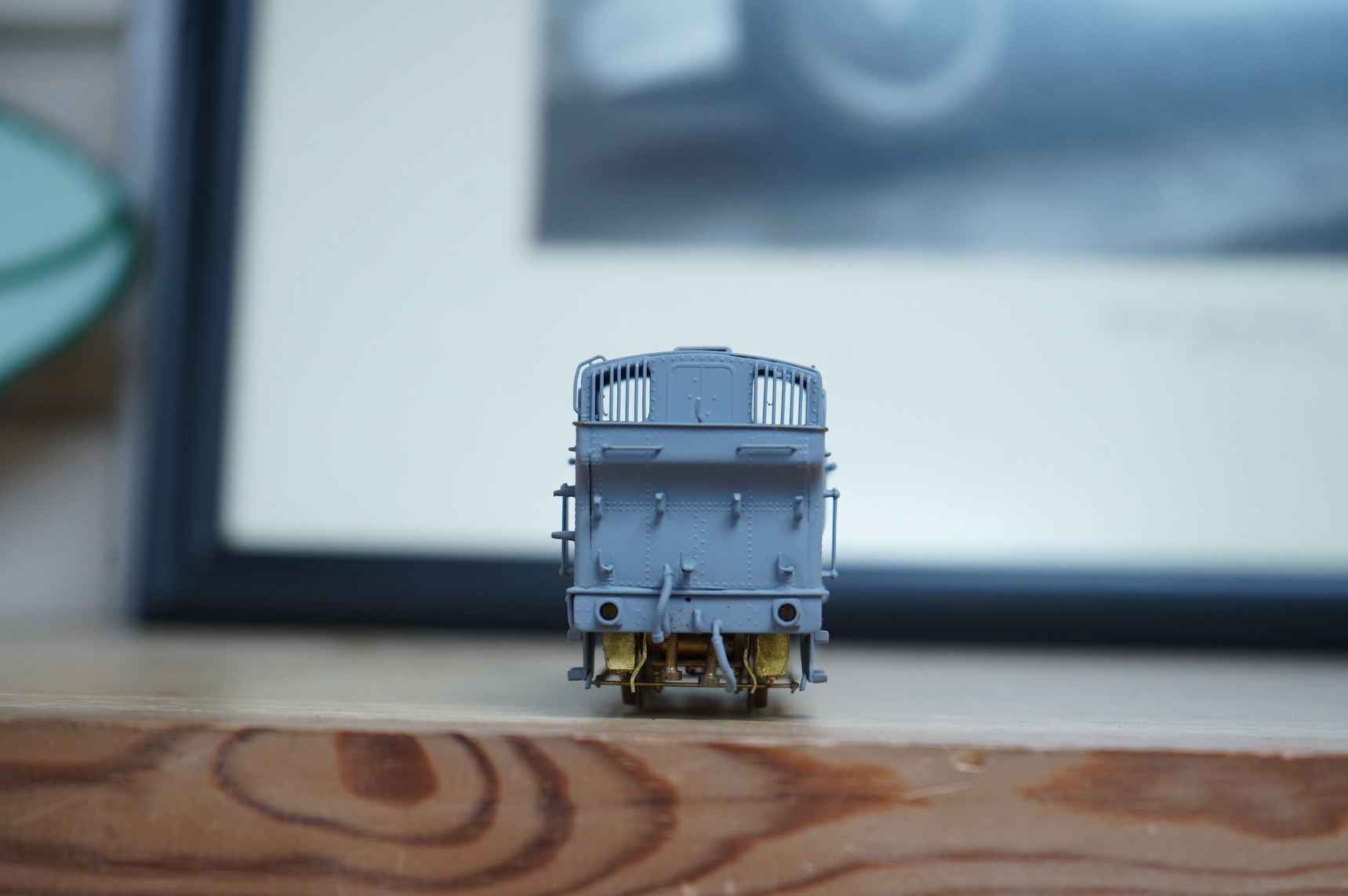 Four scratch/kit built EM gauge brass and white metal Southern Railway Class Q1 0-6-0 locomotives, all in various states of construction